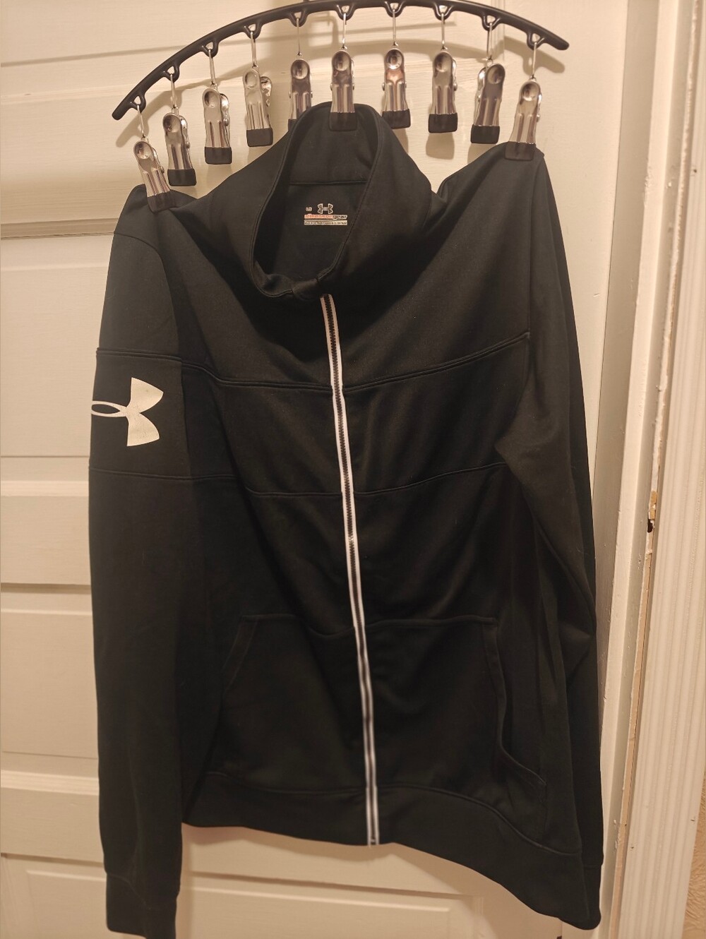 Under Armour AllSeasonGear Men’s Full-Zip Track Jacket w/ Pockets Black L